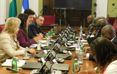 8. oktobar 2018. Članovi Odbora za odbranu i unutrašnje poslove u razgovoru sa  delegacijom Parlamenta Gvineje Bisao